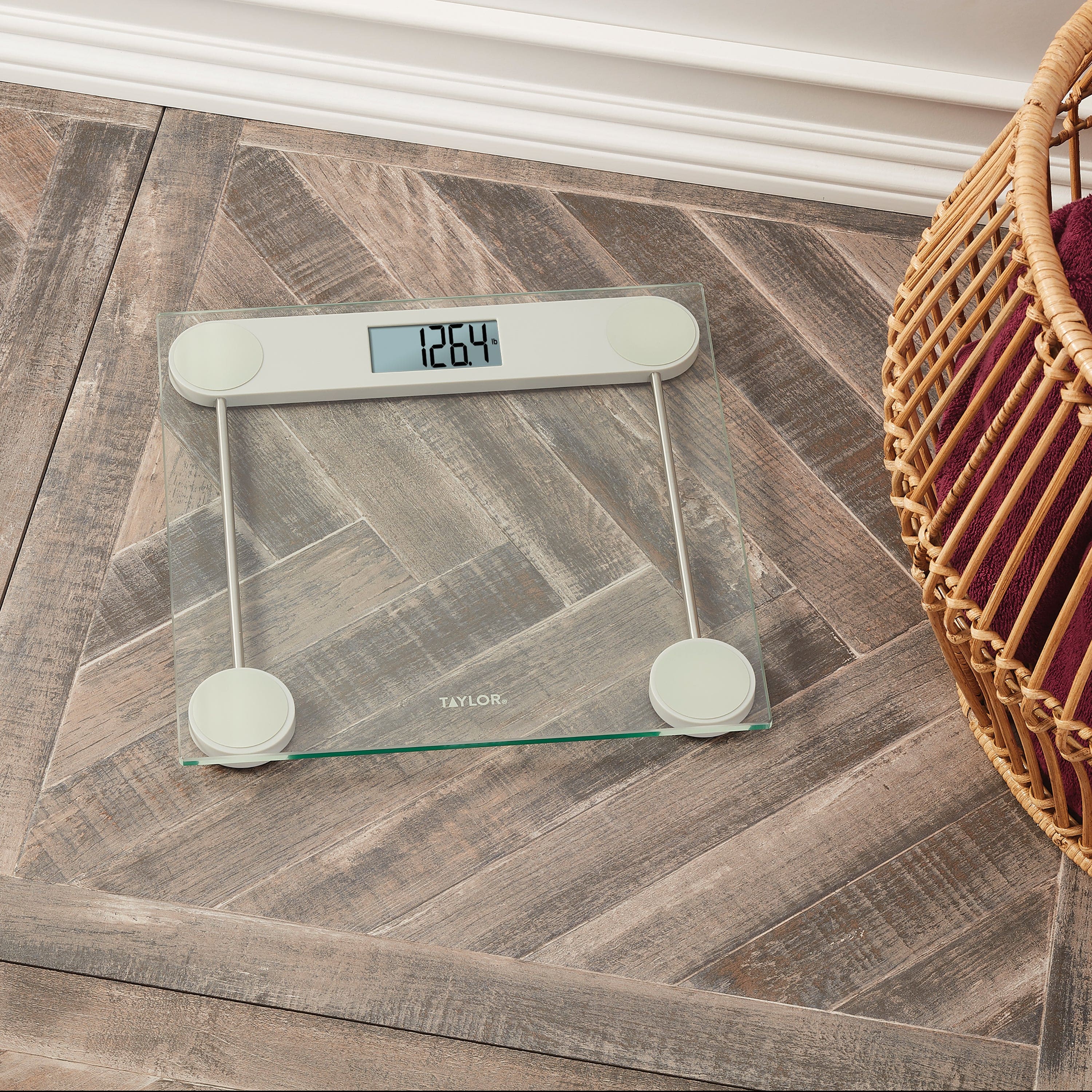 Digital Glass Scale with Clear Metal Accents