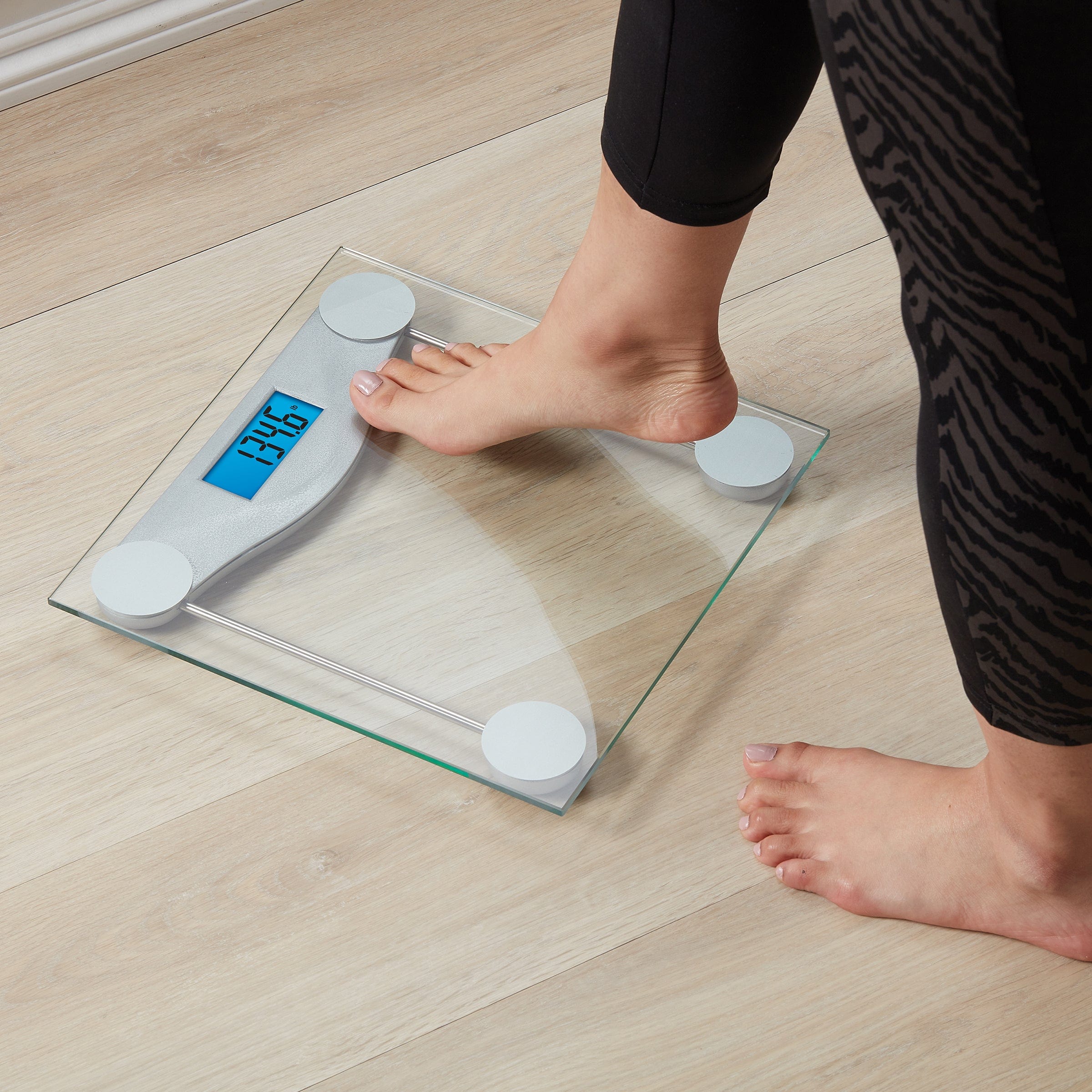 Digital Glass Scale with Clear Metal Accents
